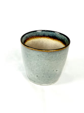 Lade das Bild in den Galerie-Viewer, Becher ohne Henkel