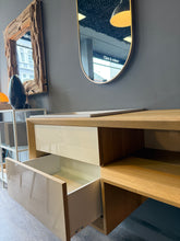 Lade das Bild in den Galerie-Viewer, Waschplatz Eiche massive Unikat 146 x 50 cm, Korpus Höhe 53 - 28 cm